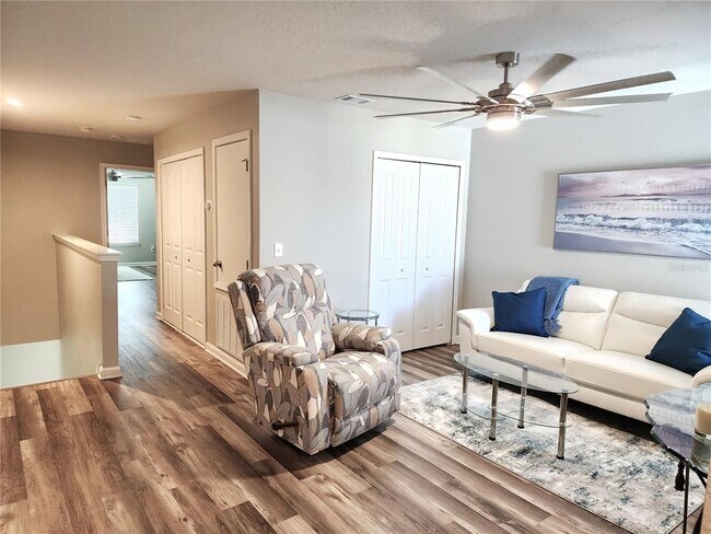 Foto del edificio - 2945 Rambler Ivy Lp