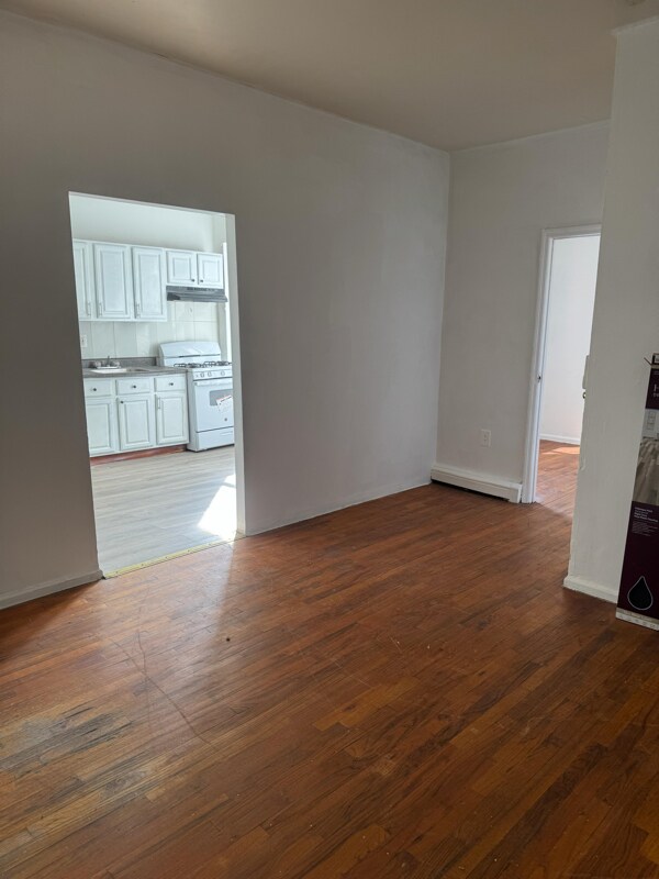 Foto del edificio - 212 Central Ave