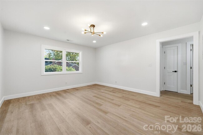 Foto del edificio - 1320 Anderson St