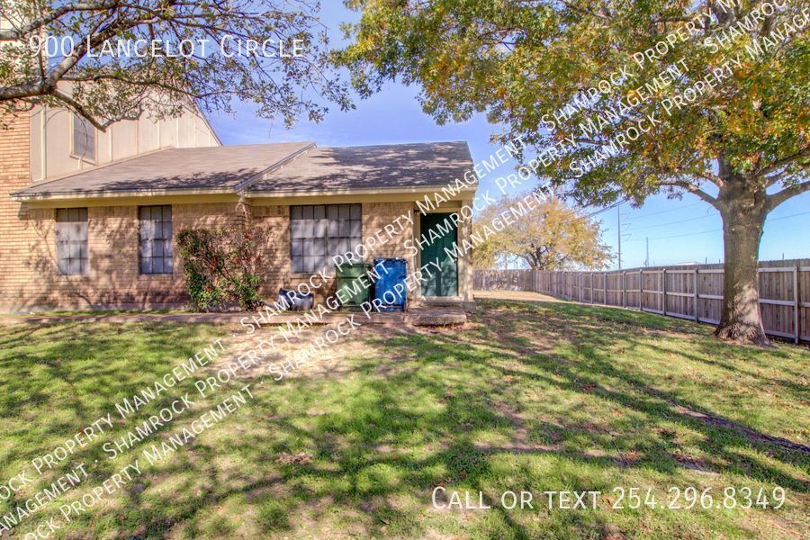 Foto principal - Great location off of Bagby!