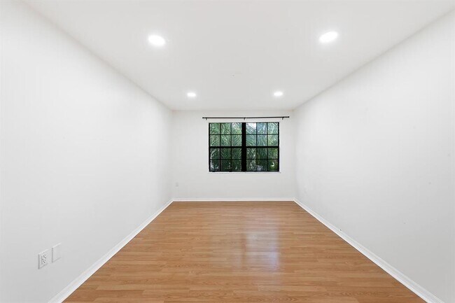 Foto del edificio - 243 City View Dr