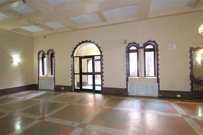 Foto del edificio - 3100 Brighton 3rd St