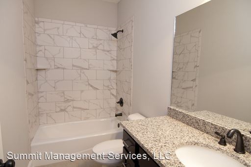 Building Photo - 3 br, 3.5 bath House - 217 Park West Loop