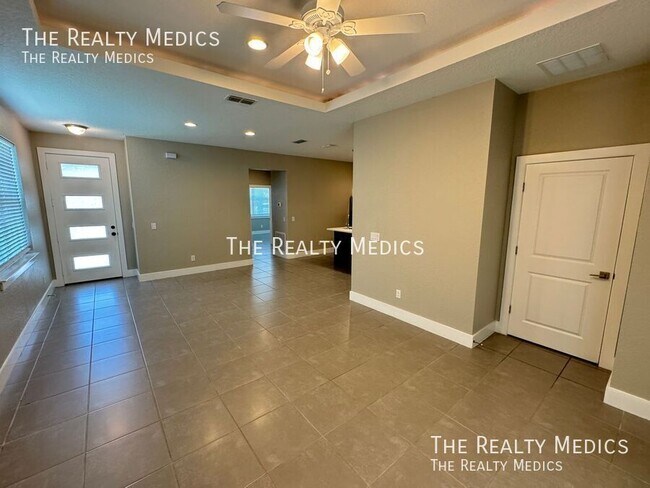 Building Photo - 211 Bedford Dr