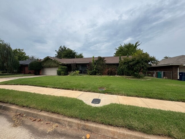 Building Photo - Huge 2-Bedroom Home in Heart of OKC – Fire...