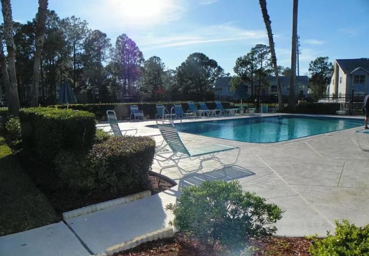 101 Bent Tree Dr Unit 24, Daytona Beach, FL 32114 Condo for Rent in