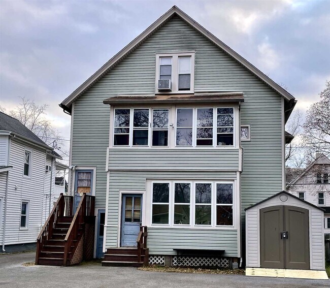 Building Photo - 23 Lagrange Ave