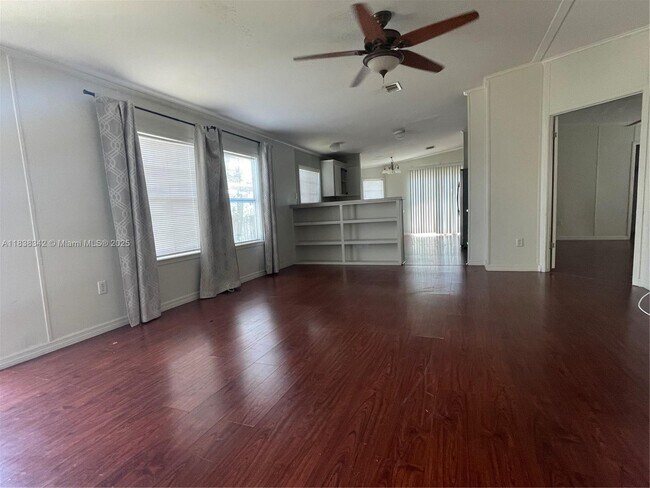 Foto del edificio - 11818 N Branch Rd