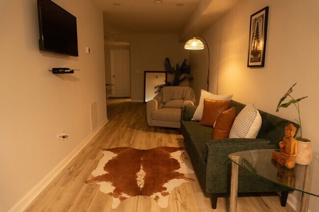 Foto del edificio - 3537 Fairburn Pl NW