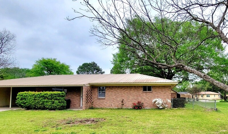 Foto principal - 120 Katy Dr