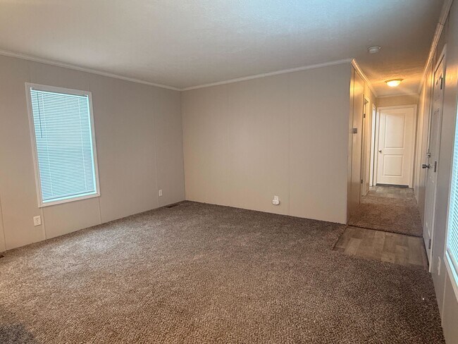 Foto del edificio - 38039 St Tropez Dr