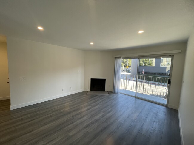 Foto del edificio - 11603 Darlington Ave