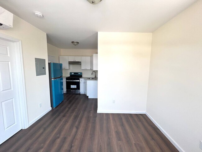 Foto del edificio - 1406 White Plains Rd