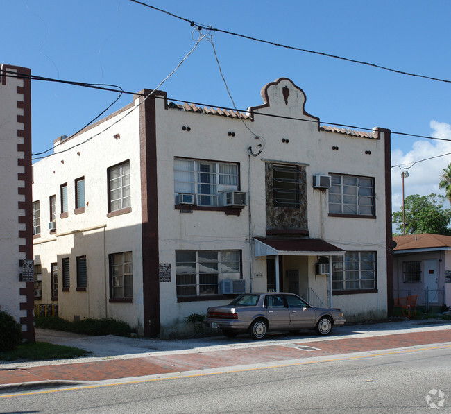 Building Photo - 1236 SW 7th St