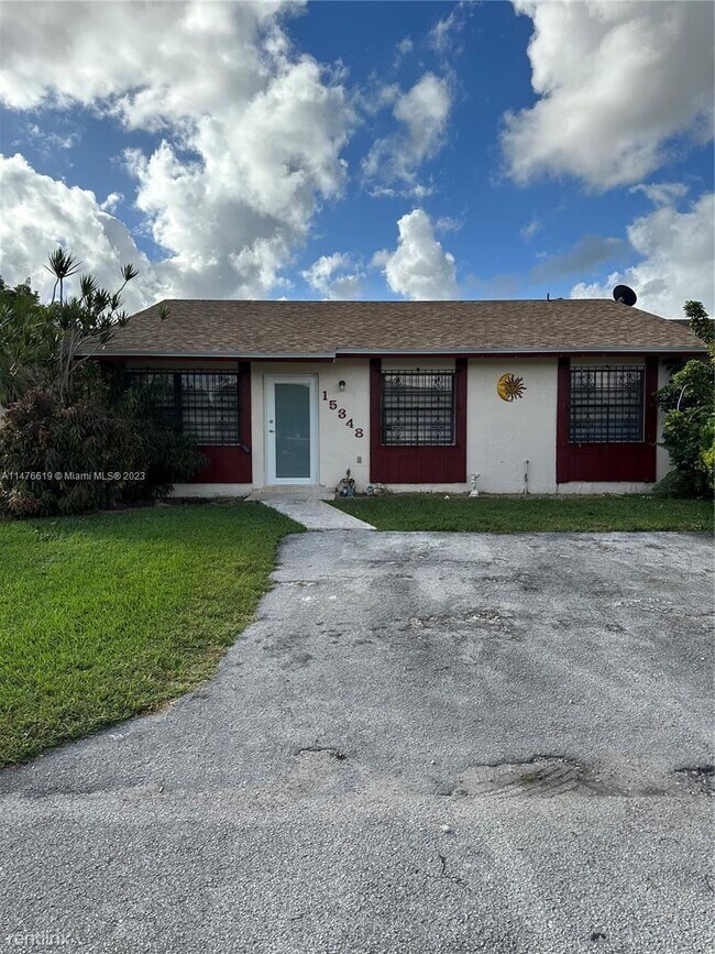 Foto del edificio - 3 br, 2 bath House - 15348 SW 70th Ln