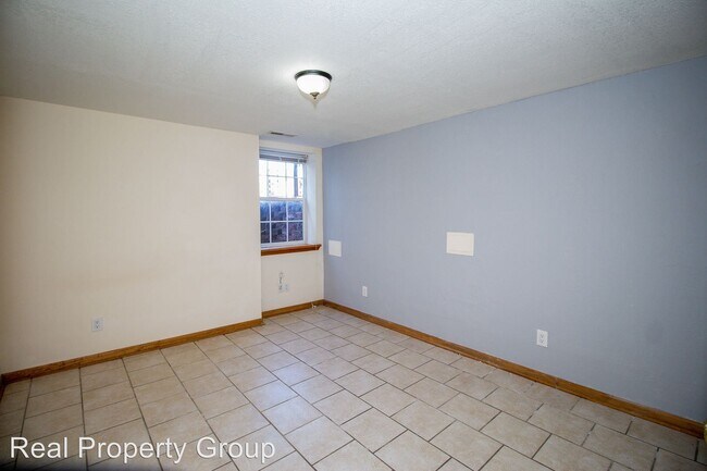Building Photo - 1106 Hamilton Way