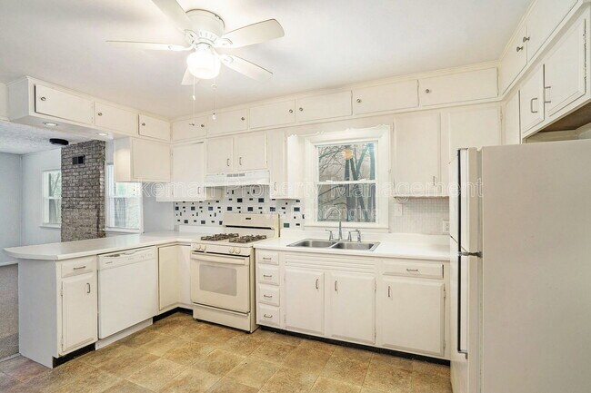 Foto del edificio - 2021 Academy St