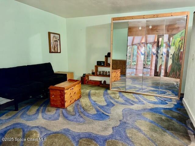 Foto del edificio - 250 Melaleuca Dr