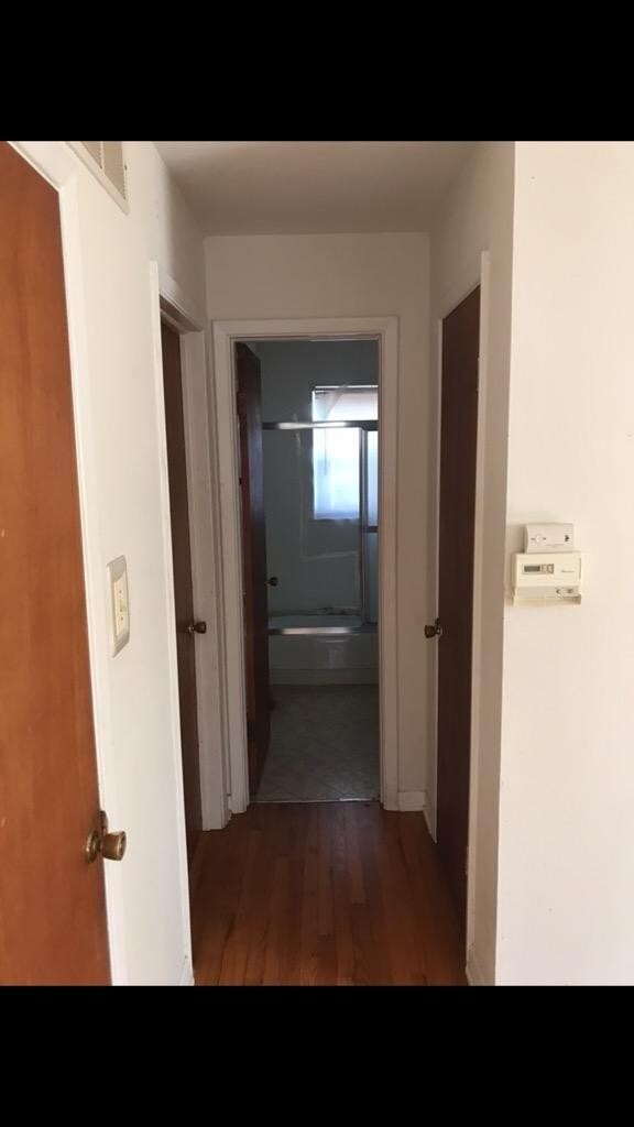 Building Photo - 2BR/1BA Home AVAIL JULY 8, 2025! Great Loc...