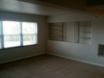 Building Photo - 30 Narcissus Dr