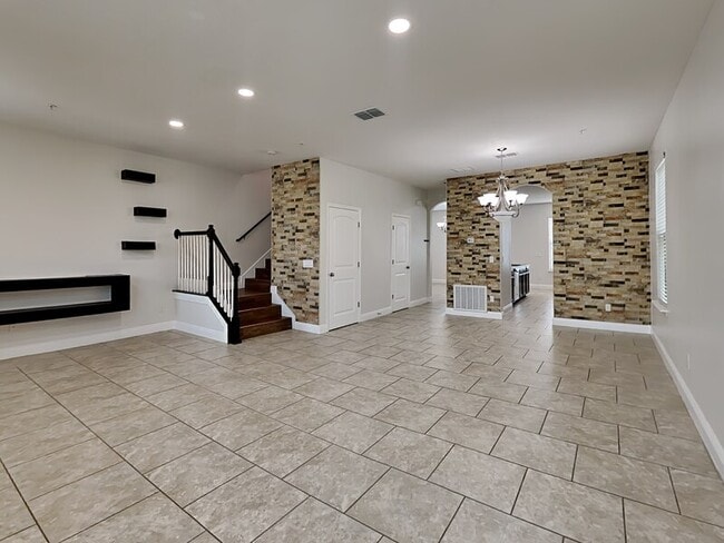 Building Photo - 10866 Sunset Ridge Ln
