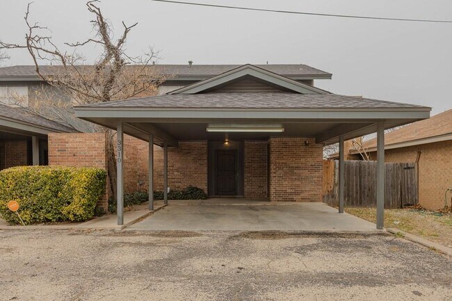 Foto del edificio - 3310 Tanglewood Ln