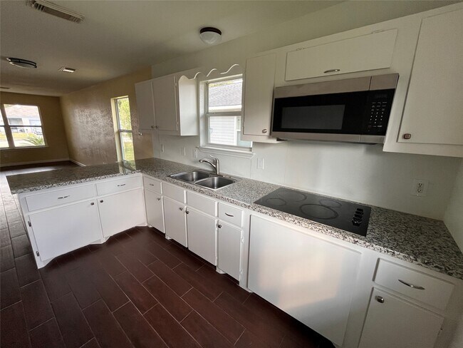 Foto del edificio - 11842 Greencanyon Dr