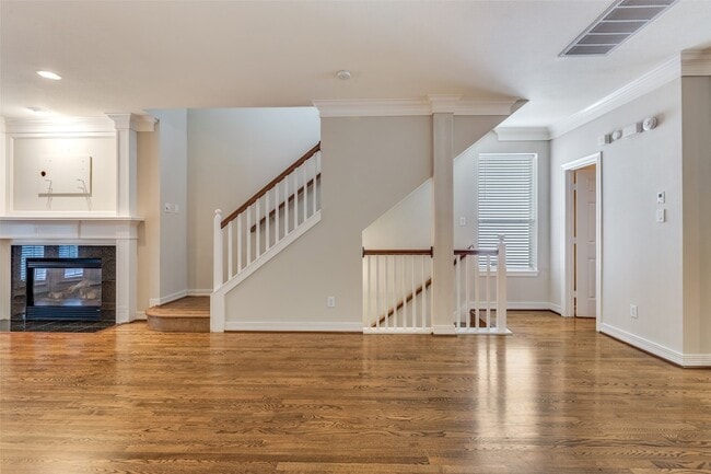 Building Photo - 3610 Gillespie St