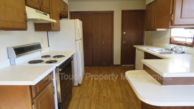 Building Photo - 1346 17th St S