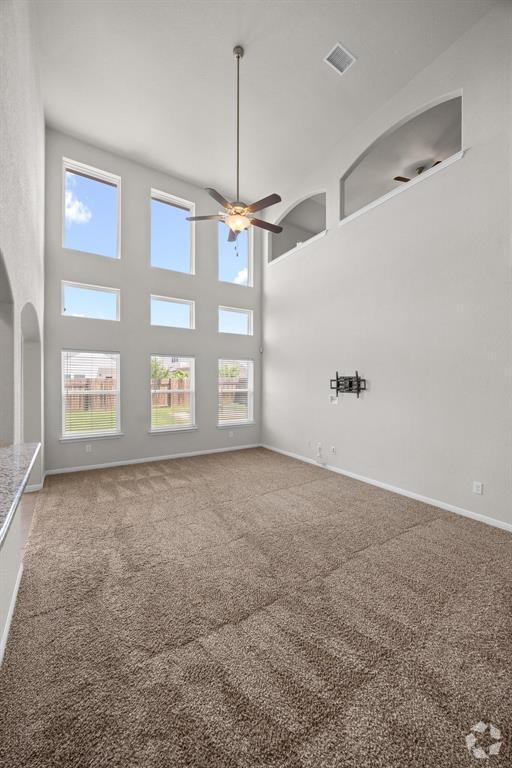 Building Photo - 5636 Sacco St