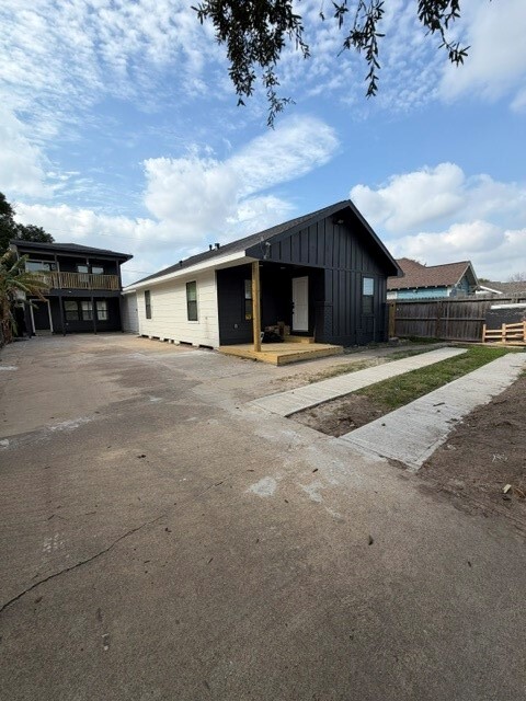 Building Photo - 4607 Billingsley St