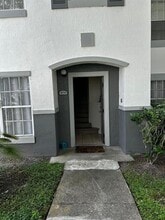 Building Photo - 4352 S Kirkman Rd