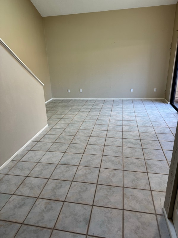 Building Photo - 8396 S Haven Ln