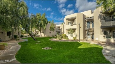 Building Photo - 9259 E Raintree Dr