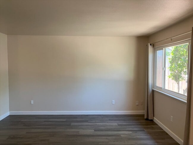 Building Photo - 1112 Patty Way