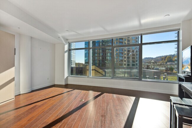 Foto del edificio - 3601 S River Pkwy
