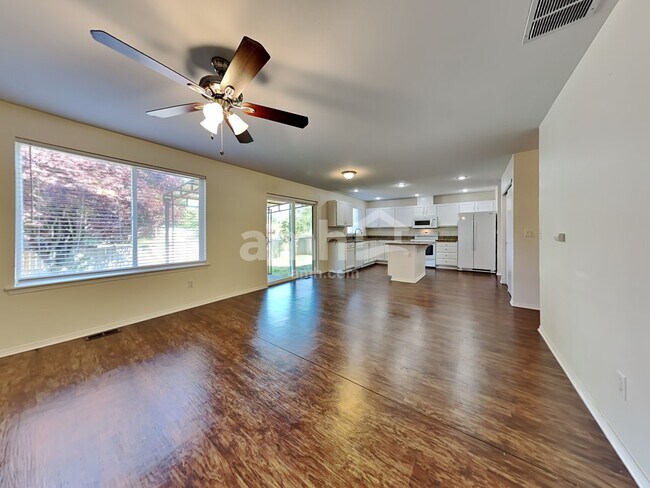 Foto del edificio - 17315 26th Ave E