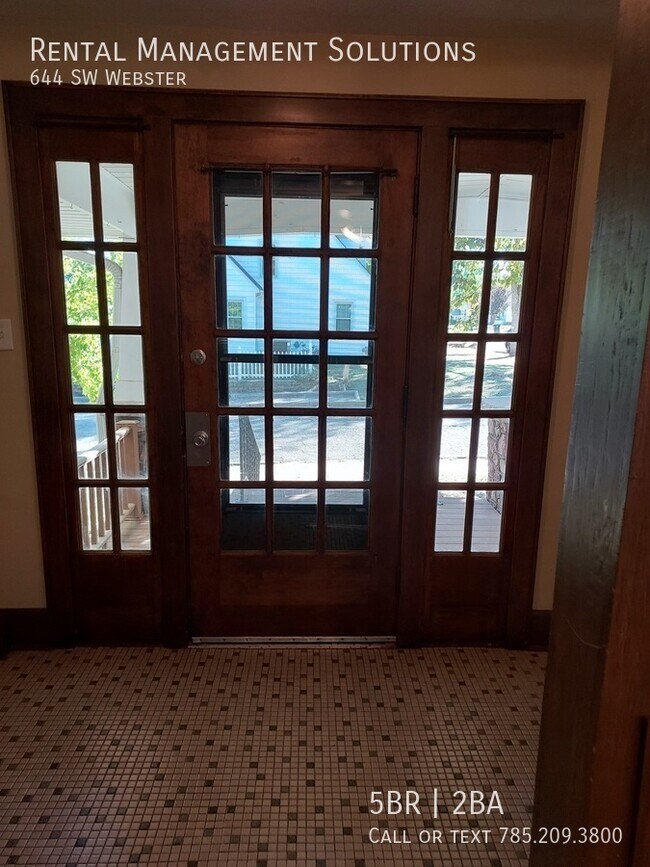 Building Photo - *NEAR HUMMER SPORTS PARK* 644 SW Webster- ...
