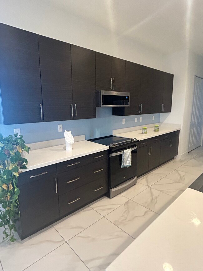 Foto del edificio - 4815 Frattina St