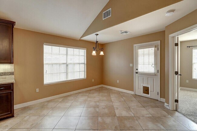 Building Photo - 3925 Keighley Xing - 4/bed 2/bath $2295/mo