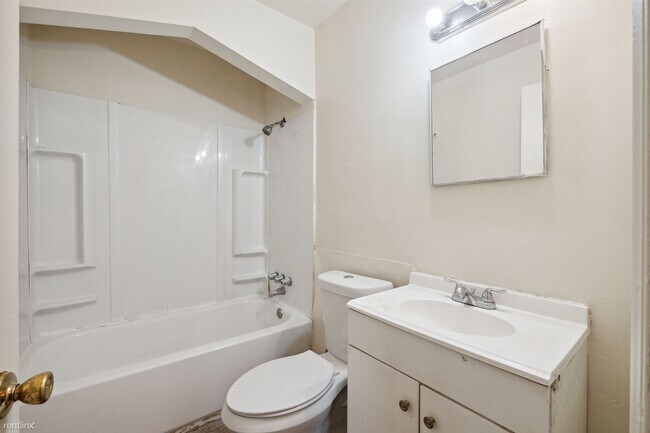 Building Photo - 2 br, 1 bath House - 19616 Wexford St