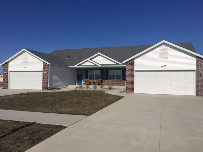 1324 Indian Trail - Indian Meadows