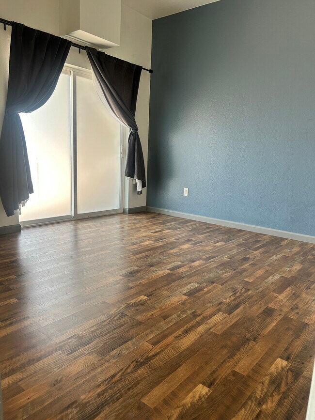 Master Bedroom - 15475 Andrews Dr