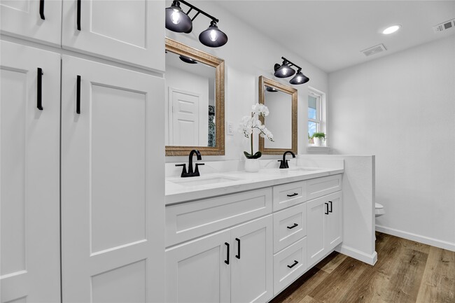 Foto del edificio - 2726 Stetson Ln