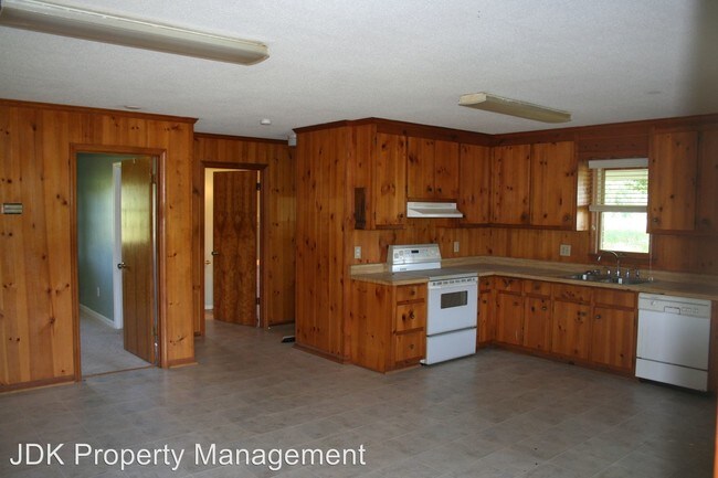 Building Photo - 3 br, 2 bath House - 5004 Lebanon Road