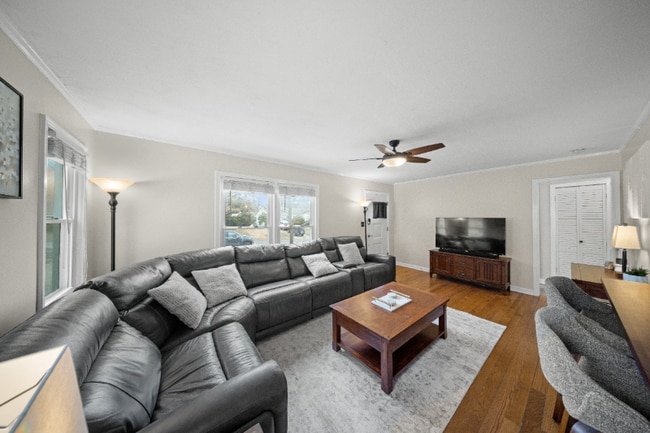 Building Photo - 8106 Jarboe St