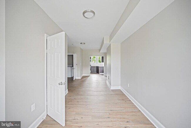Building Photo - 4828 Pimlico Rd