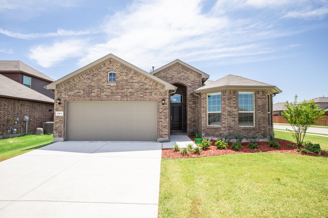 553 Pendennis Dr, Saginaw, TX 76131 House Rental in Saginaw, TX