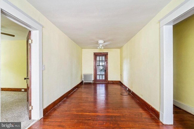 Building Photo - 2516 East Strathmore Avenue, Unit 2