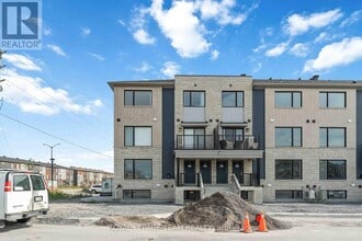 Building Photo - 719 Arcadian Private